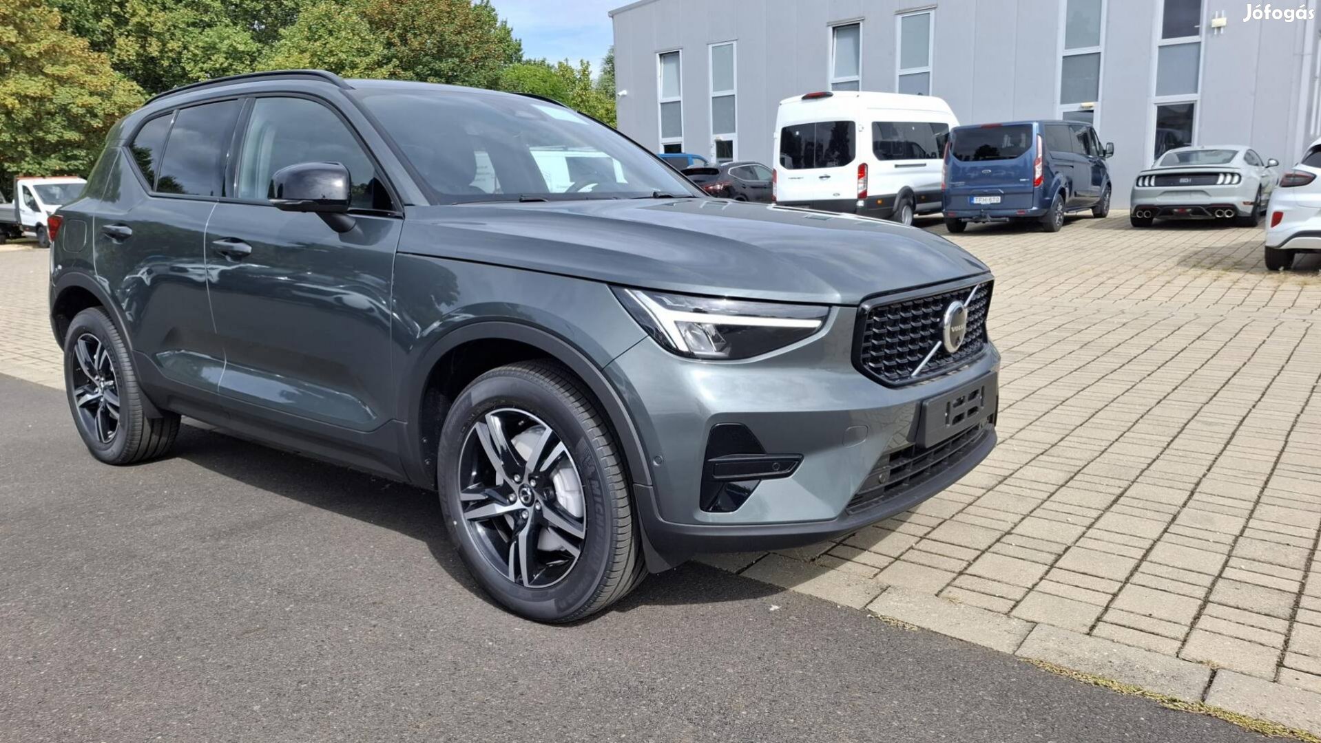 Volvo XC40 2.0 [B3] Mhev Plus Dark Black Editio...